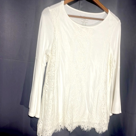 Chico's White Knit Top with a lace overlay - Picture 3 of 6